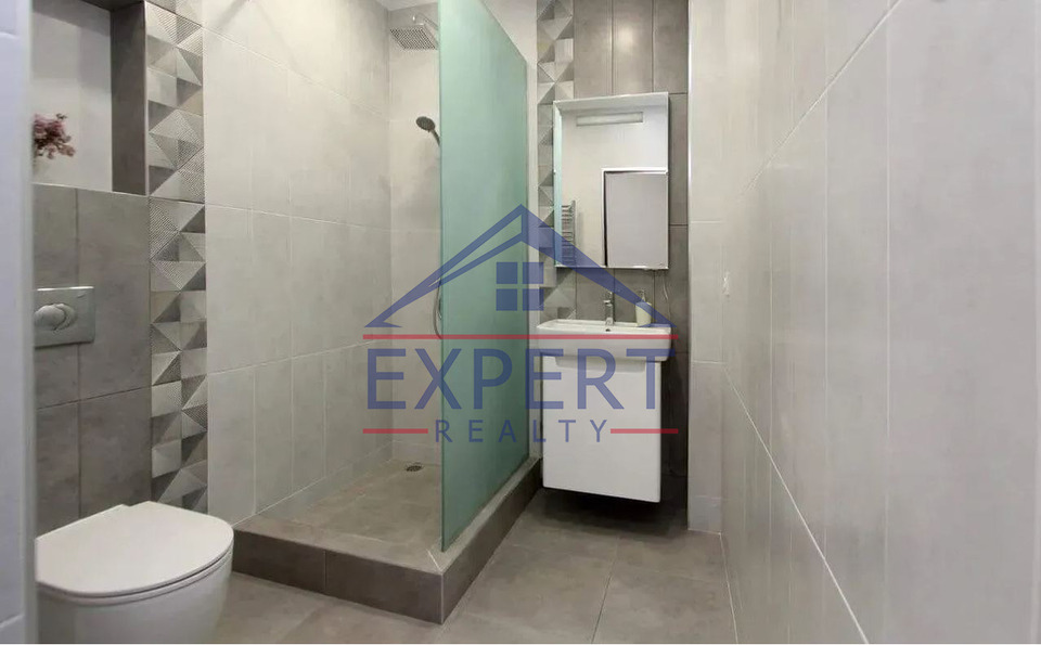 ԿԵՆՏՐՈՆ, ԵԿՄԱԼՅԱՆ ՓՈՂՈՑ, 2 ՍԵՆՅԱԿ