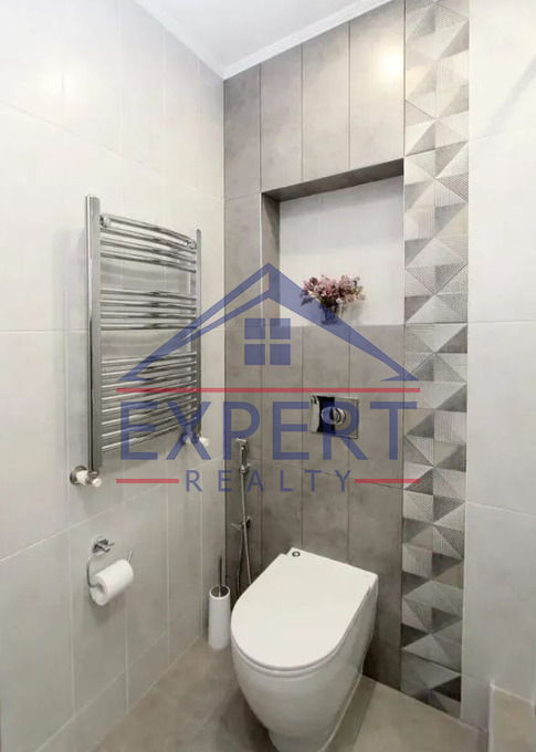 ԿԵՆՏՐՈՆ, ԵԿՄԱԼՅԱՆ ՓՈՂՈՑ, 2 ՍԵՆՅԱԿ