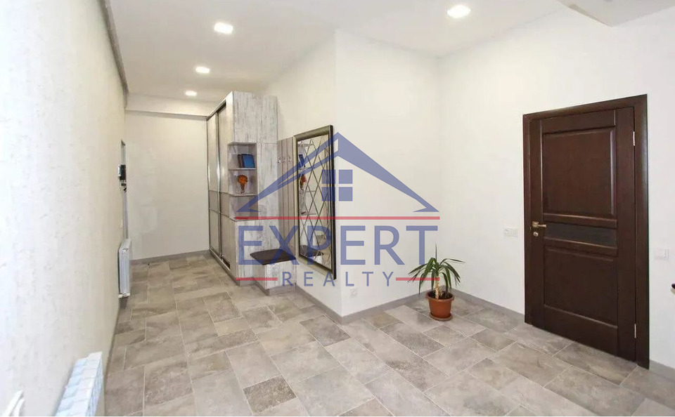 ԿԵՆՏՐՈՆ, ԵԿՄԱԼՅԱՆ ՓՈՂՈՑ, 2 ՍԵՆՅԱԿ