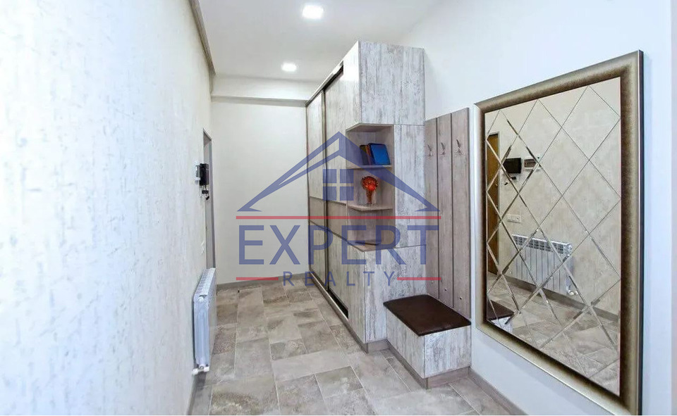 ԿԵՆՏՐՈՆ, ԵԿՄԱԼՅԱՆ ՓՈՂՈՑ, 2 ՍԵՆՅԱԿ