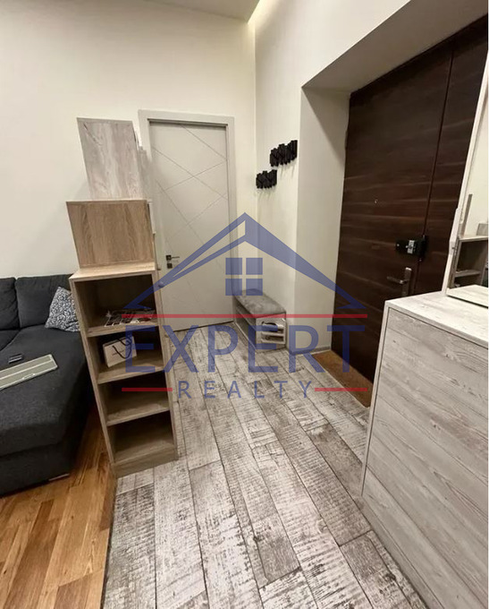 ԿԵՆՏՐՈՆ, ԲԱՂՐԱՄՅԱՆ ՊՈՂՈՏԱ, 2 ՍԵՆՅԱԿ