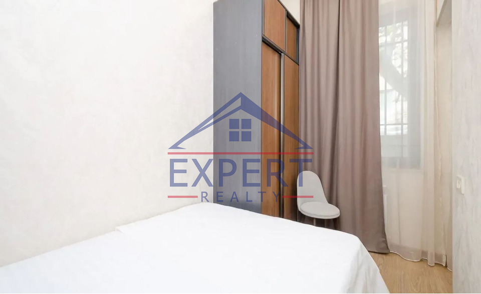 ԿԵՆՏՐՈՆ, ՂԱԶԱՐՈՍ ԱՂԱՅԱՆ ՓՈՂՈՑ, 2 ՍԵՆՅԱԿ