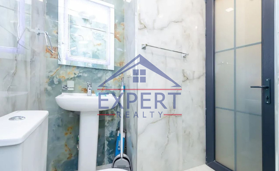 ԿԵՆՏՐՈՆ, ՂԱԶԱՐՈՍ ԱՂԱՅԱՆ ՓՈՂՈՑ, 2 ՍԵՆՅԱԿ