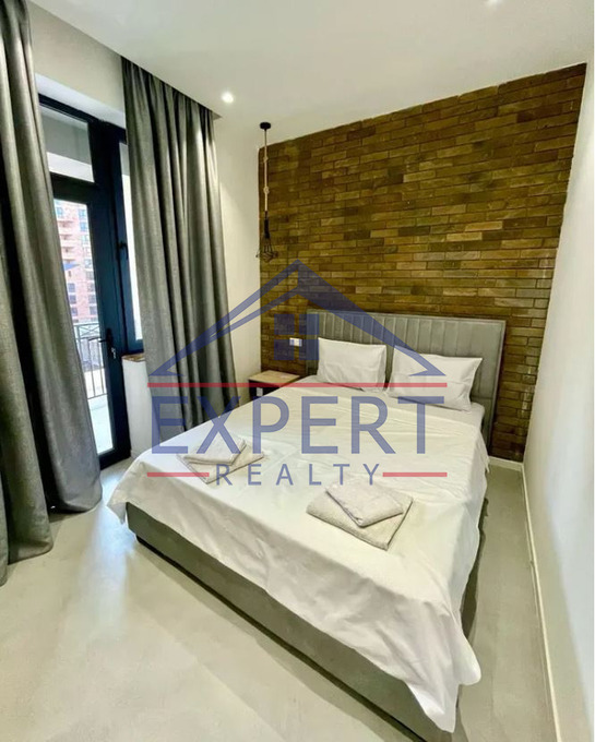 ԿԵՆՏՐՈՆ, ԲՈՒԶԱՆԴ ՓՈՂՈՑ, 2 ՍԵՆՅԱԿ