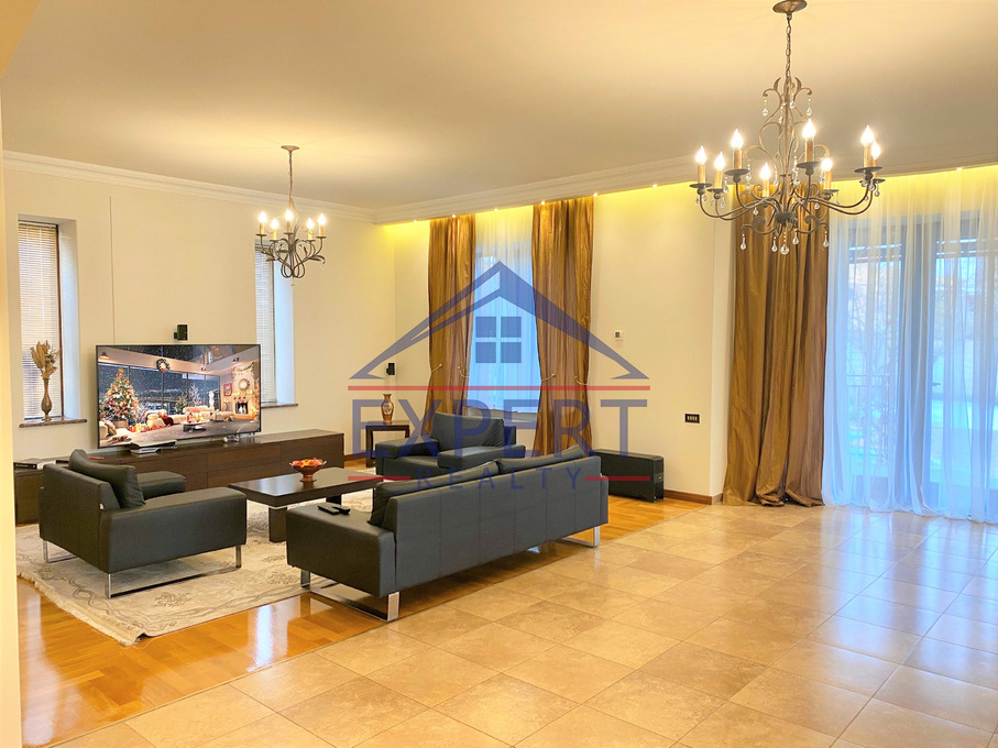 ԱՎԱՆ , ԾԱՐԱՎ ԱՂԲՅՈՒՐ ՓՈՂՈՑ, 8+ ՍԵՆՅԱԿ