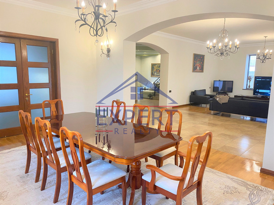 ԱՎԱՆ , ԾԱՐԱՎ ԱՂԲՅՈՒՐ ՓՈՂՈՑ, 8+ ՍԵՆՅԱԿ