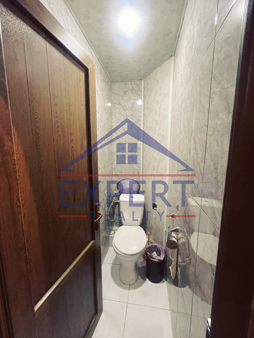 ԿԵՆՏՐՈՆ, ԵՐՎԱՆԴ ՔՈՉԱՐ, 3 ՍԵՆՅԱԿ