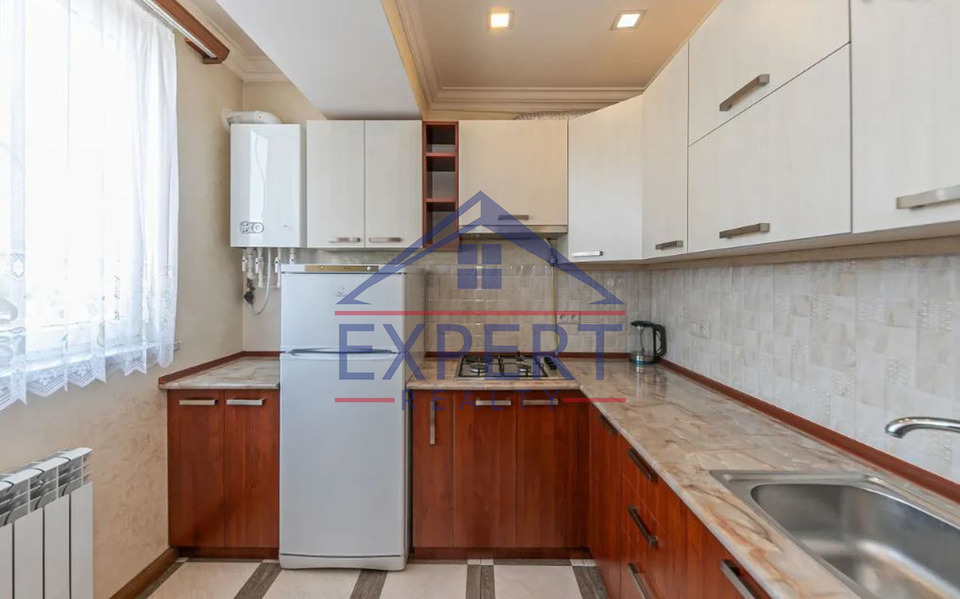 ԿԵՆՏՐՈՆ, ՏԻԳՐԱՆ ՄԵԾԻ ՊՈՂՈՏԱ, 2 ՍԵՆՅԱԿ