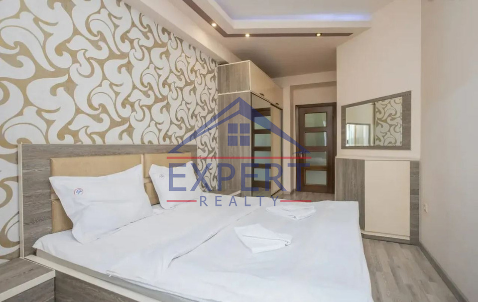 ԿԵՆՏՐՈՆ, ՄԱՇՏՈՑԻ ՊՈՂՈՏԱ, 3 ՍԵՆՅԱԿ