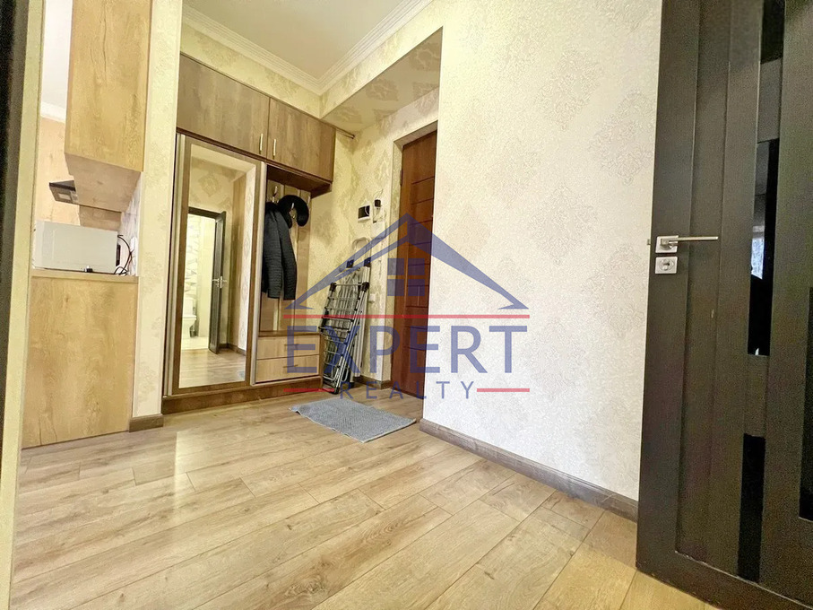 ԿԵՆՏՐՈՆ, ԱՄԻՐՅԱՆ ՓՈՂՈՑ, 2 ՍԵՆՅԱԿ