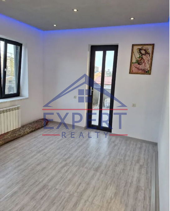 ԱՎԱՆ, ՄՀԵՐ ՄԿՐՏՉՅԱՆ ԹԱՂԱՄԱՍ, 5 ՍԵՆՅԱԿ