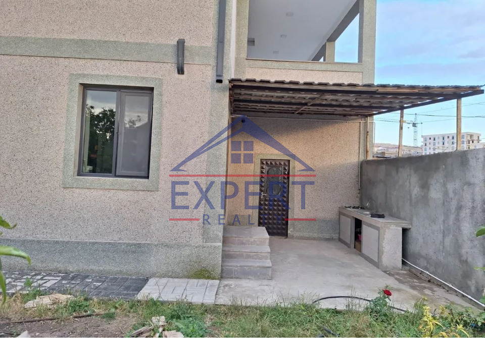 ԱՎԱՆ, ՄՀԵՐ ՄԿՐՏՉՅԱՆ ԹԱՂԱՄԱՍ, 5 ՍԵՆՅԱԿ