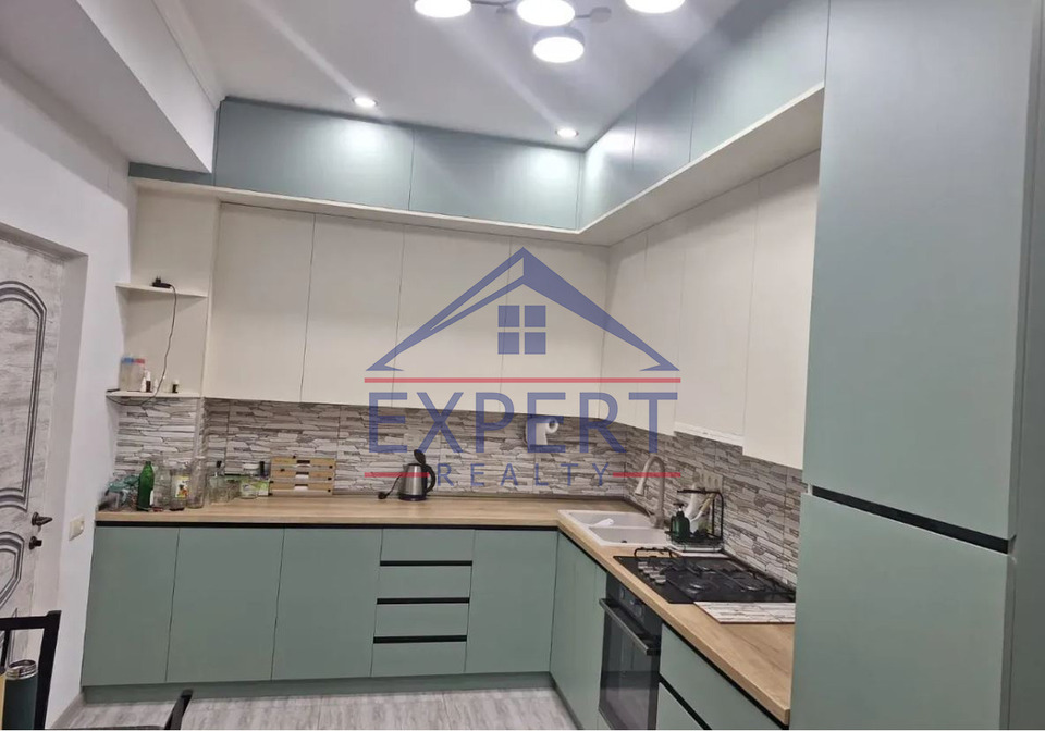 ԱՎԱՆ, ՄՀԵՐ ՄԿՐՏՉՅԱՆ ԹԱՂԱՄԱՍ, 5 ՍԵՆՅԱԿ