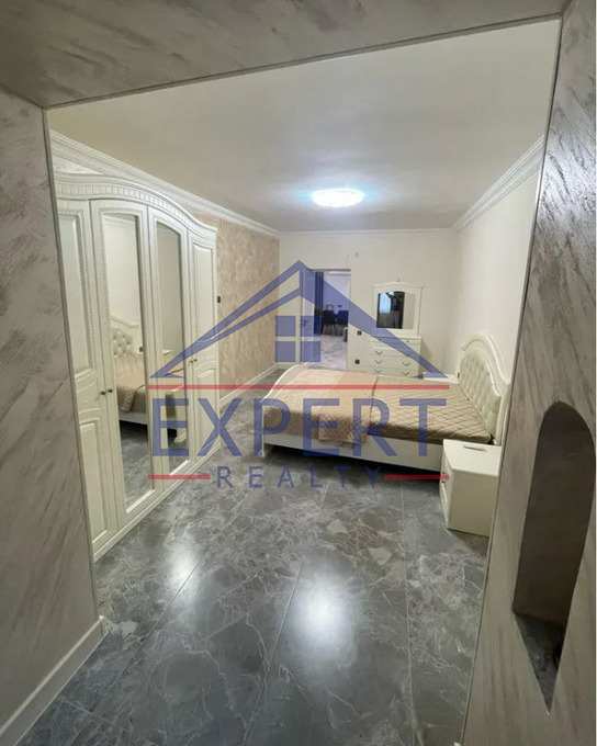 ԱՐԱԲԿԻՐ, ԱՐԱՄ ԽԱՉԱՏՐՅԱՆ ՓՈՂՈՑ, 2 ՍԵՆՅԱԿ