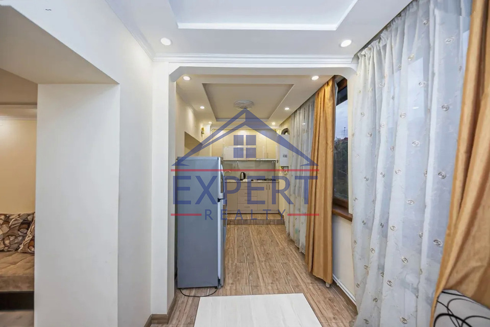 ԿԵՆՏՐՈՆ, ԶԱՔՅԱՆ ՓՈՂՈՑ, 2 ՍԵՆՅԱԿ