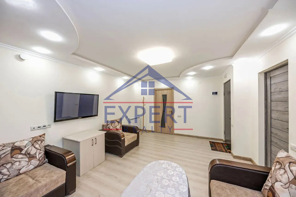 ԿԵՆՏՐՈՆ, ԶԱՔՅԱՆ ՓՈՂՈՑ, 2 ՍԵՆՅԱԿ