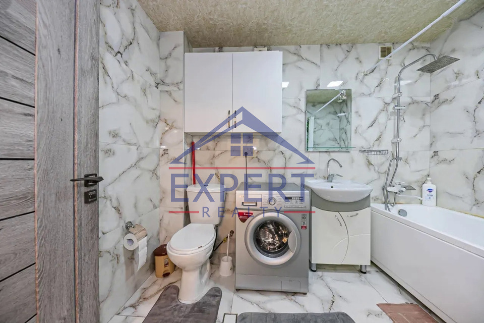 ԿԵՆՏՐՈՆ, ԶԱՔՅԱՆ ՓՈՂՈՑ, 2 ՍԵՆՅԱԿ