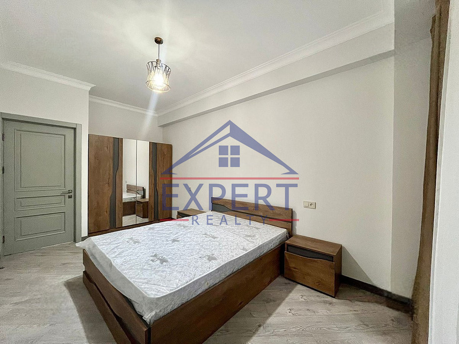 ԱՋԱՓՆՅԱԿ , ԼԵՆԻՆԳՐԱԴՅԱՆ ՓՈՂՈՑ, 2 ՍԵՆՅԱԿ