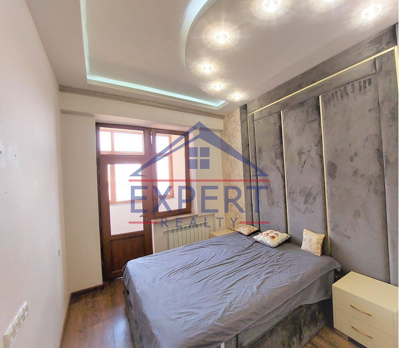 ԴԱՎԹԱՇԵՆ, ԱՆԱՍՏԱՍ ՄԻԿՈՅԱՆ ՓՈՂՈՑ, 3 ՍԵՆՅԱԿ