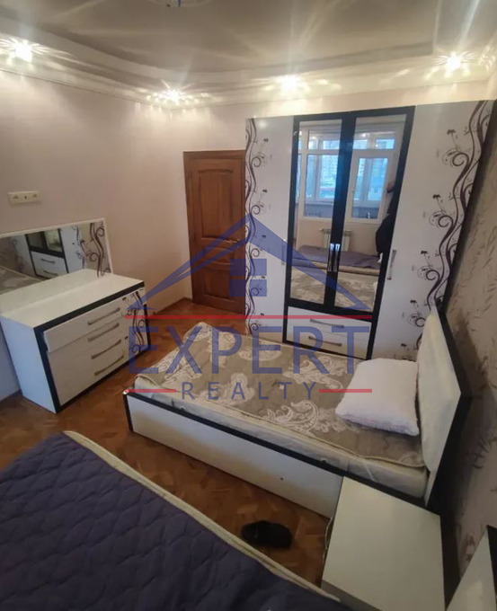ԱՐԱԲԿԻՐ, ԿՈՄԻՏԱՍԻ ՊՈՂՈՏԱ, 4 ՍԵՆՅԱԿ