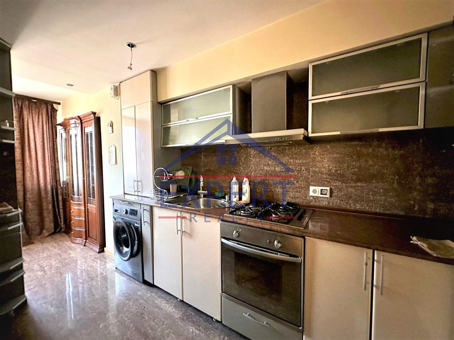ԿԵՆՏՐՈՆ, ԽՈՐԵՆԱՑԻ ՓՈՂՈՑ, 4 ՍԵՆՅԱԿ