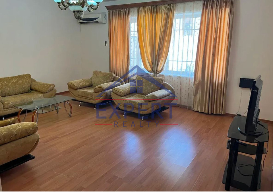 ԱՐԱԲԿԻՐ, ԳևՈՐԳ ՎԱՐԴԱՆՅԱՆ ՓՈՂՈՑ, 4 ՍԵՆՅԱԿ