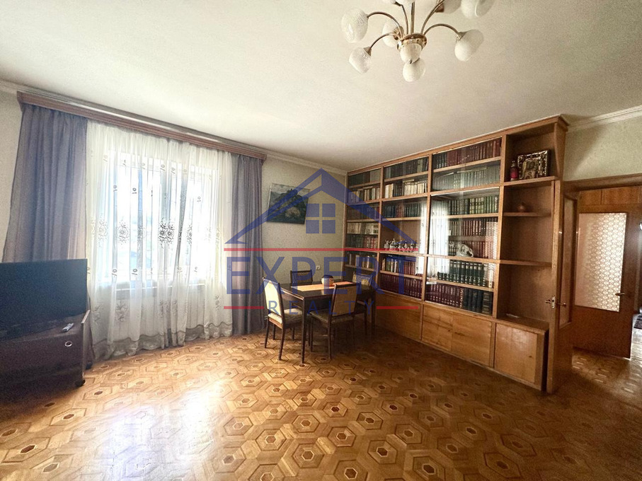 ԱՐԱԲԿԻՐ, ՎԱՂԱՐՇ ՎԱՂԱՐՇՅԱՆ, 4 ՍԵՆՅԱԿ