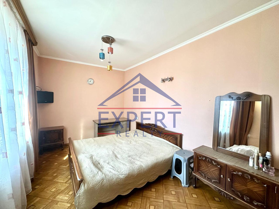 ԱՐԱԲԿԻՐ, ՎԱՂԱՐՇ ՎԱՂԱՐՇՅԱՆ, 4 ՍԵՆՅԱԿ