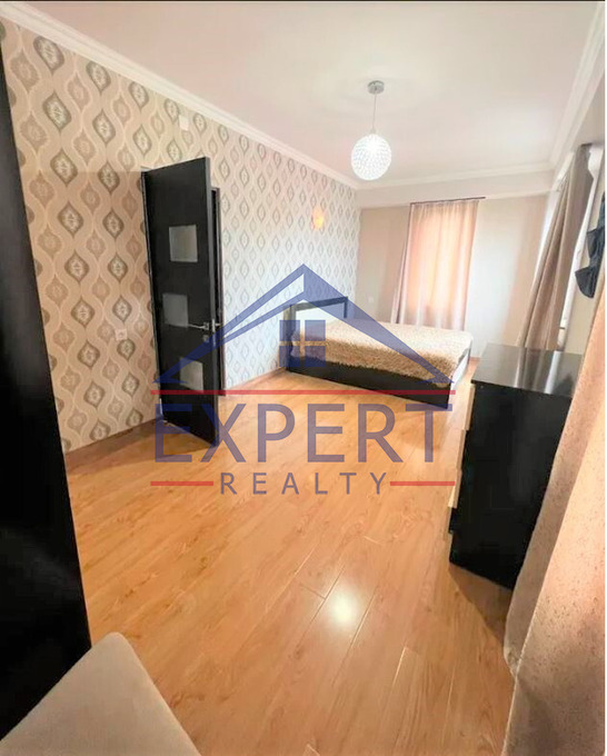 ԿԵՆՏՐՈՆ, ՄԱՇՏՈՑԻ ՊՈՂՈՏԱ, 3 ՍԵՆՅԱԿ