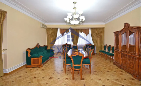 ԿԵՆՏՐՈՆ, ԱԼԵՔ ՄԱՆՈՐԿՅԱՆ, 4 ՍԵՆՅԱԿ