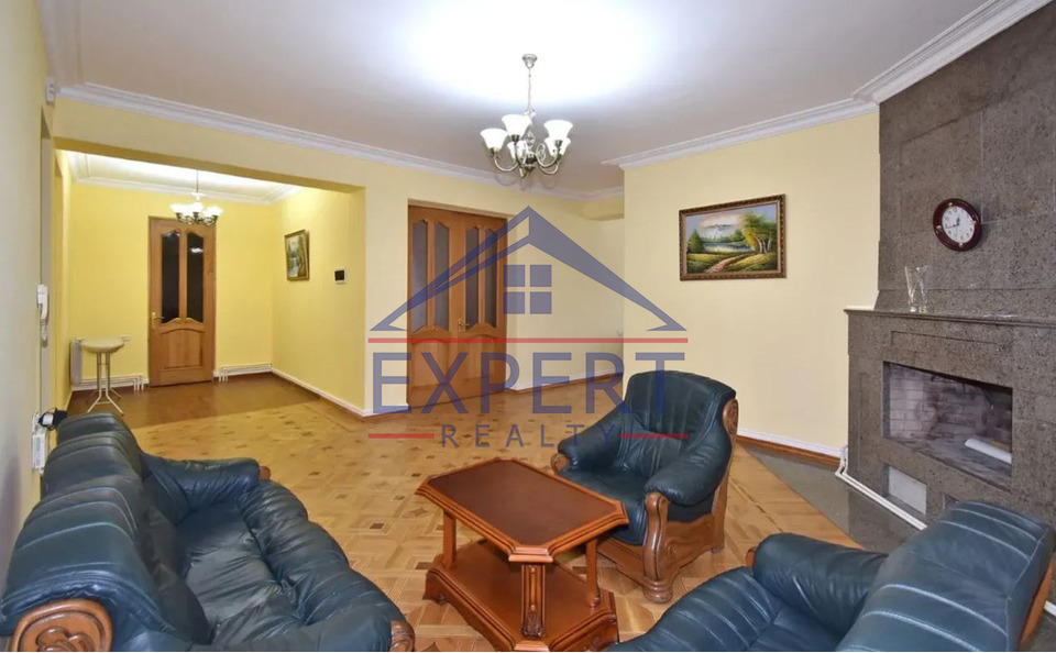 ԿԵՆՏՐՈՆ, ԱԼԵՔ ՄԱՆՈՐԿՅԱՆ, 4 ՍԵՆՅԱԿ