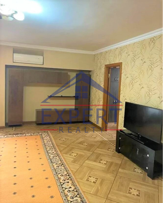 ԿԵՆՏՐՈՆ, ԵՐՎԱՆԴ ՔՈՉԱՐ ՓՈՂՈՑ, 4 ՍԵՆՅԱԿ