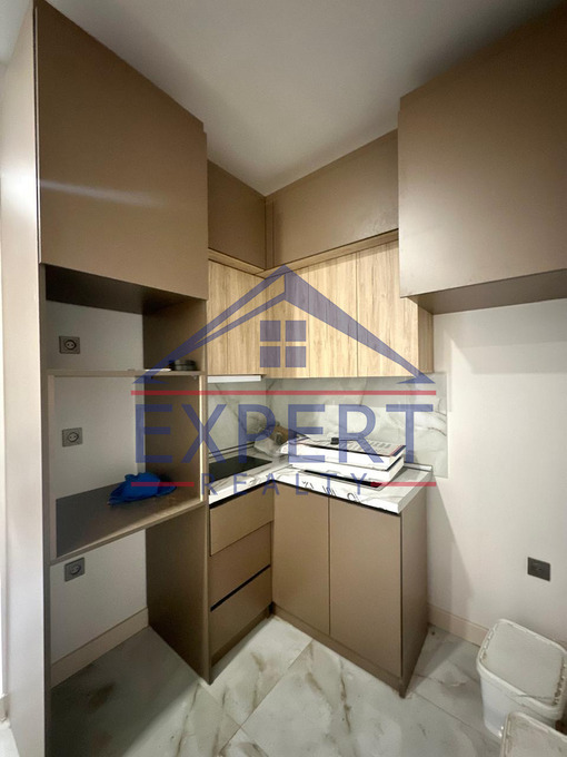 ԿԵՆՏՐՈՆ, ՎԱՐԴԱՆԱՆՑ ՓՈՂՈՑ, 3 ՍԵՆՅԱԿ