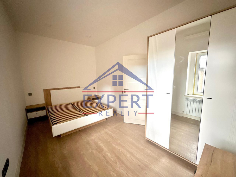 ԿԵՆՏՐՈՆ, ՎԱՐԴԱՆԱՆՑ ՓՈՂՈՑ, 3 ՍԵՆՅԱԿ