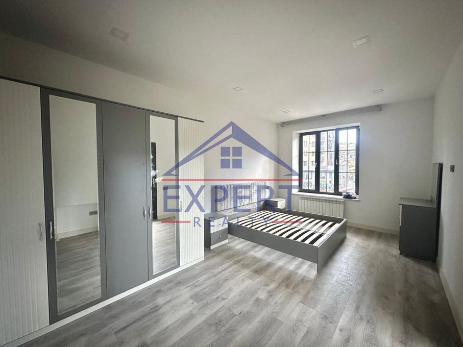 ԿԵՆՏՐՈՆ, ՎԱՐԴԱՆԱՆՑ  ՓՈՂՈՑ, 2 ՍԵՆՅԱԿ