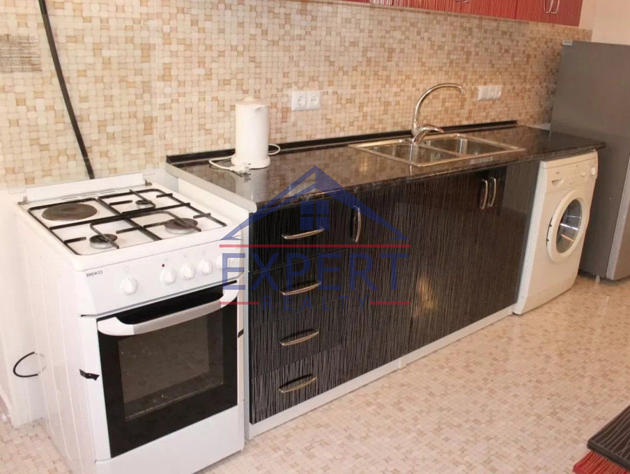 ԿԵՆՏՐՈՆ, ՆԱԼԲԱՆԴՅԱՆ ՓՈՂՈՑ, 2 ՍԵՆՅԱԿ