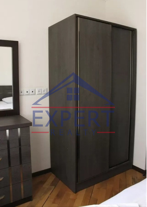 ԿԵՆՏՐՈՆ, ՆԱԼԲԱՆԴՅԱՆ ՓՈՂՈՑ, 2 ՍԵՆՅԱԿ