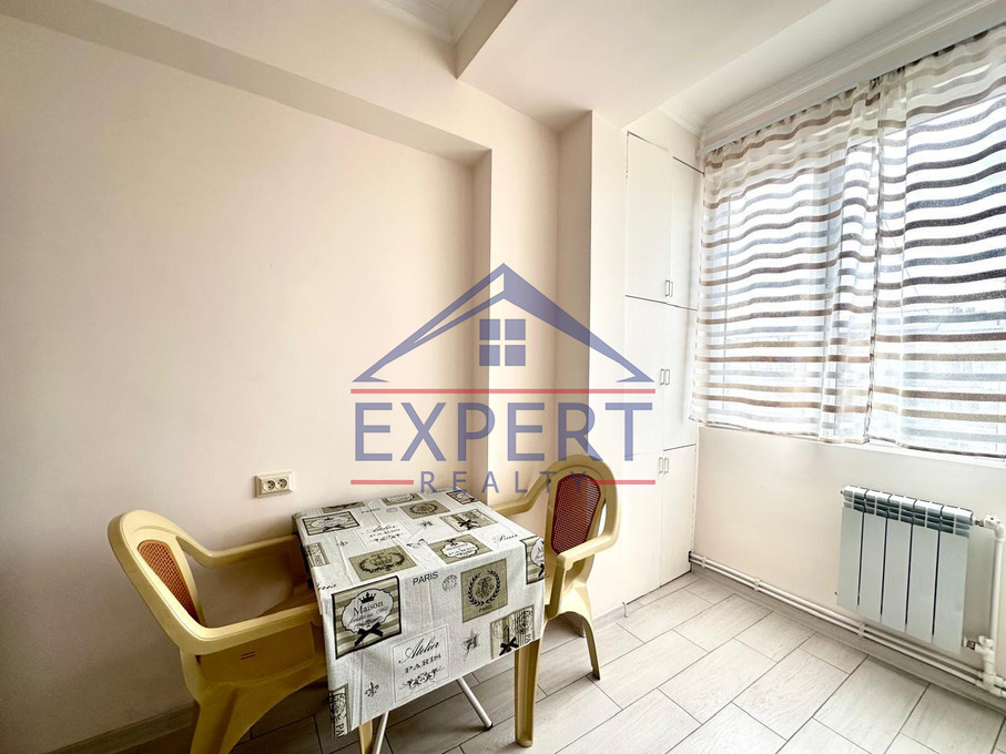 ԱՐԱԲԿԻՐ, ԱՐՄԵՆ ՏԻԳՐԱՆՅԱՆ ՓՈՂՈՑ, 1 ՍԵՆՅԱԿ