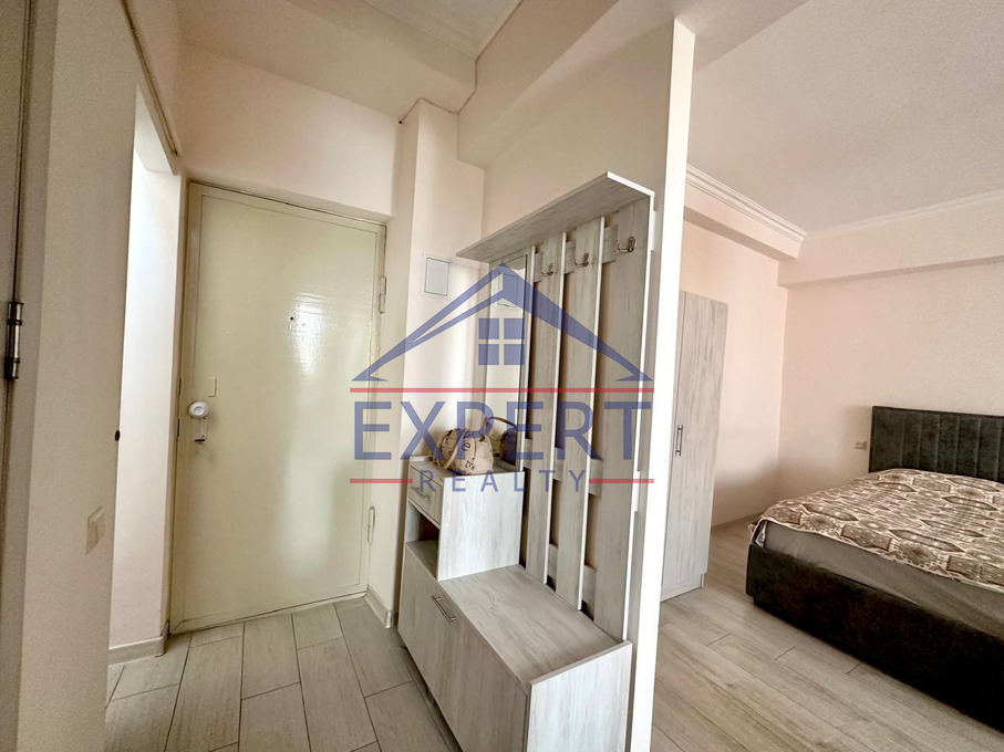 ԱՐԱԲԿԻՐ, ԱՐՄԵՆ ՏԻԳՐԱՆՅԱՆ ՓՈՂՈՑ, 1 ՍԵՆՅԱԿ