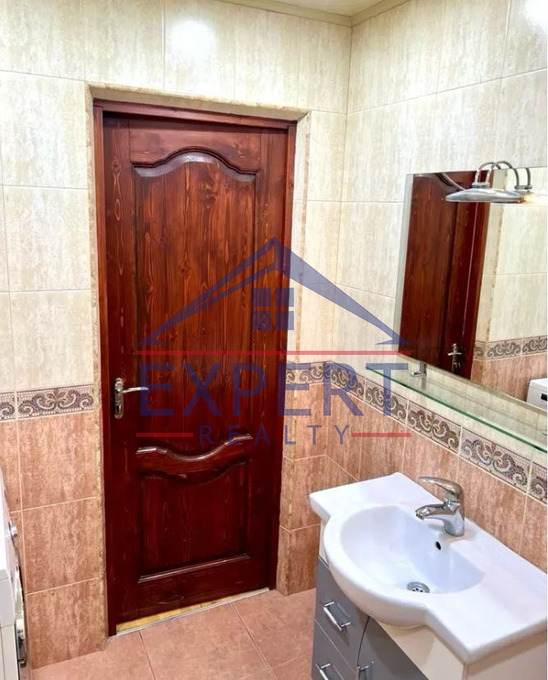 ԱՐԱԲԿԻՐ, ԱԶԱՏՈՒԹՅԱՆ ՊՈՂՈՏԱ, 3 ՍԵՆՅԱԿ