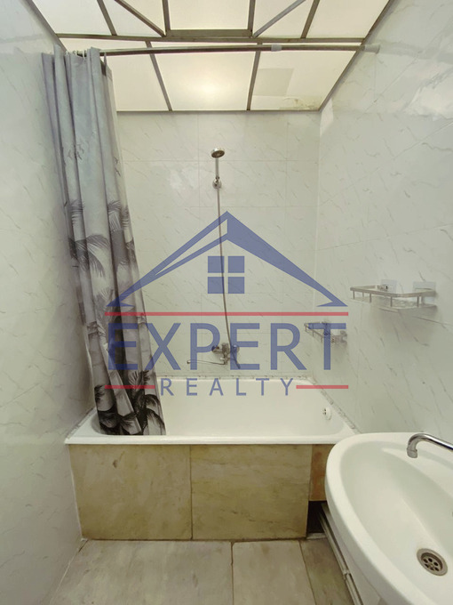 ԿԵՆՏՐՈՆ, ԱԲՈՎՅԱՆ ՓՈՂՈՑ, 2 ՍԵՆՅԱԿ