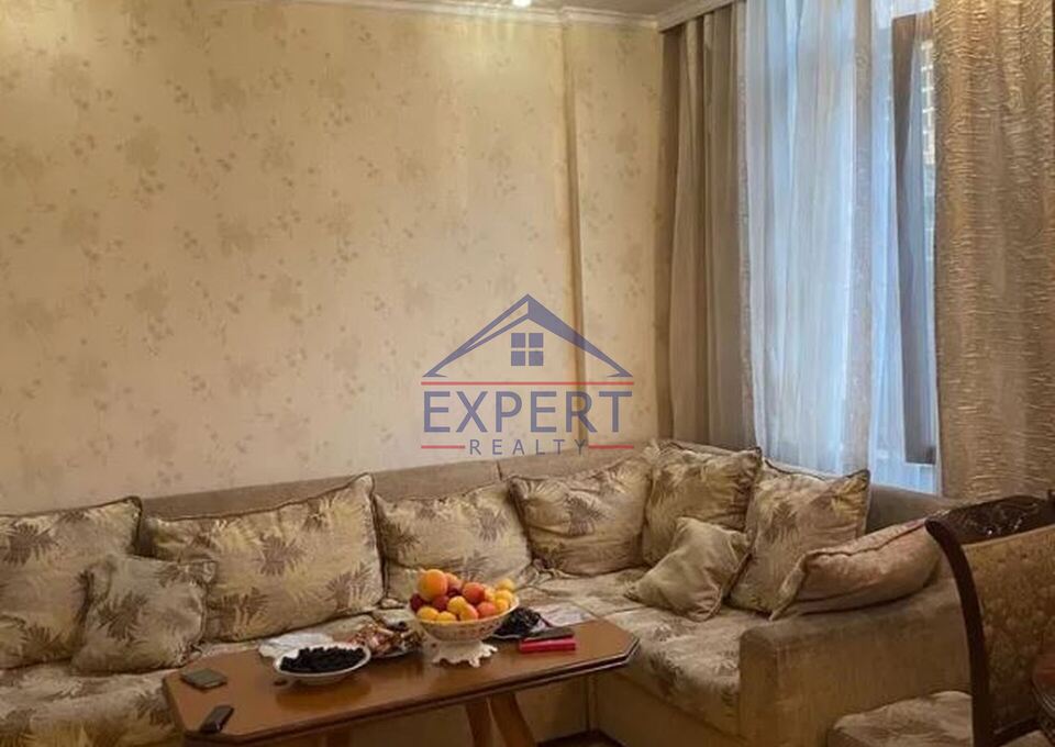 ԿԵՆՏՐՈՆ, ԽՈՐԵՆԱՑԻ ՓՈՂՈՑ, 3 ՍԵՆՅԱԿ