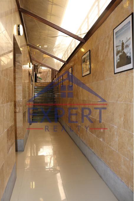 ԿԵՆՏՐՈՆ, ԼԵՈՅԻ ՓՈՂՈՑ, 100 Ք․Մ