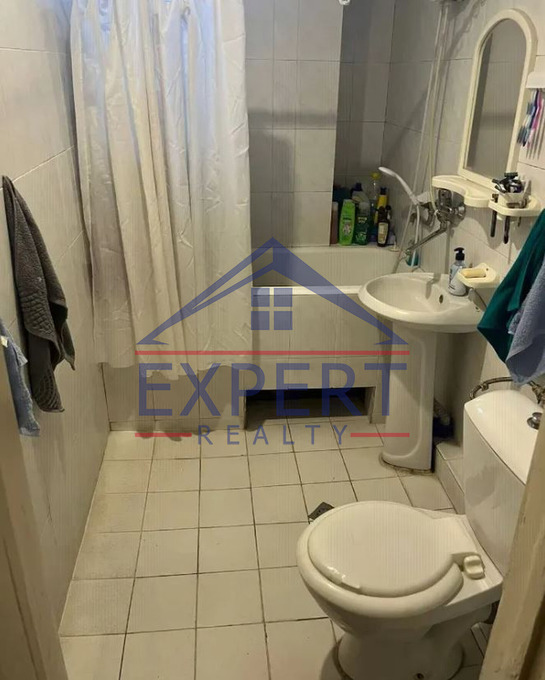 ԱՎԱՆ, ԴՈՒՐՅԱՆ ԹԱՂԱՄԱՍ, 2 ՍԵՆՅԱԿ