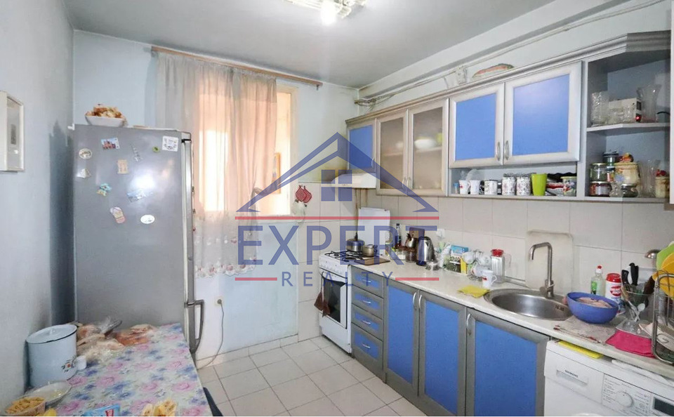 ԿԵՆՏՐՈՆ, ՍԱՐՅԱՆ ՓՈՂՈՑ, 3 ՍԵՆՅԱԿ