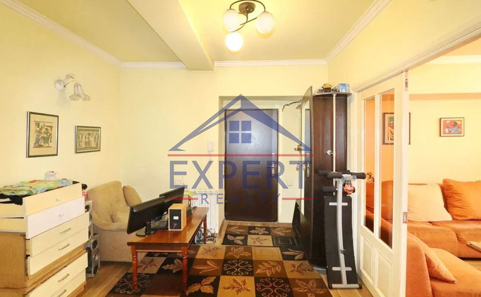 ԿԵՆՏՐՈՆ, ՍԱՐՅԱՆ ՓՈՂՈՑ, 3 ՍԵՆՅԱԿ