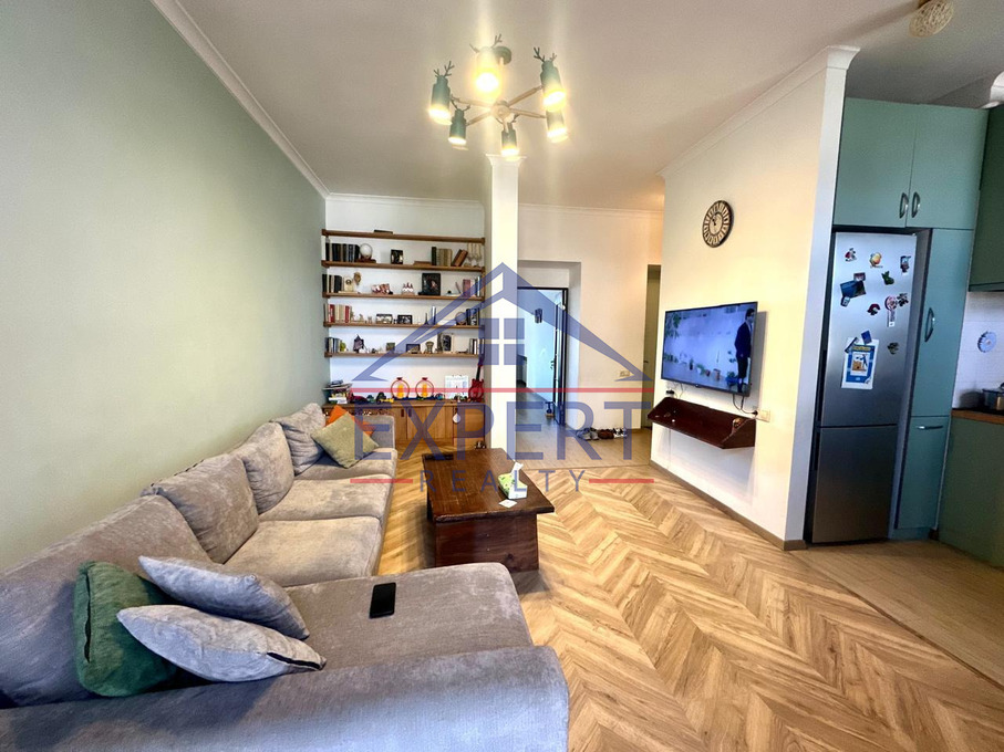 ԿԵՆՏՐՈՆ, ՄԱՇՏՈՑԻ ՊՈՂՈՏԱ, 2 ՍԵՆՅԱԿ