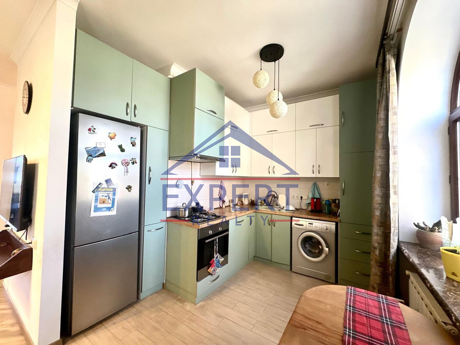 ԿԵՆՏՐՈՆ, ՄԱՇՏՈՑԻ ՊՈՂՈՏԱ, 2 ՍԵՆՅԱԿ