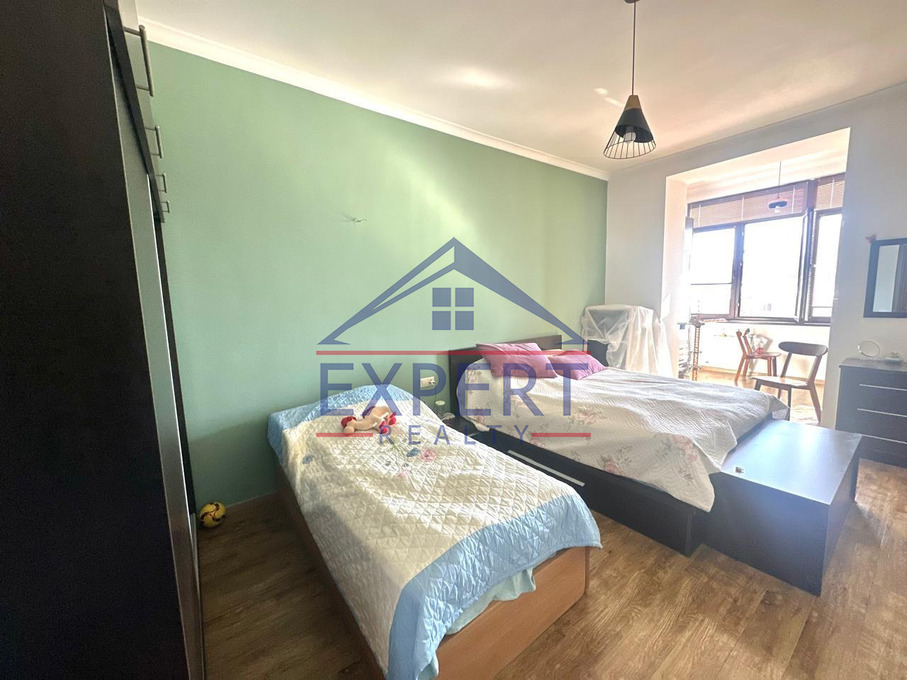 ԿԵՆՏՐՈՆ, ՄԱՇՏՈՑԻ ՊՈՂՈՏԱ, 2 ՍԵՆՅԱԿ