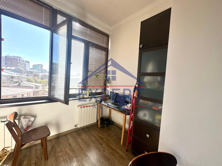 ԿԵՆՏՐՈՆ, ՄԱՇՏՈՑԻ ՊՈՂՈՏԱ, 2 ՍԵՆՅԱԿ